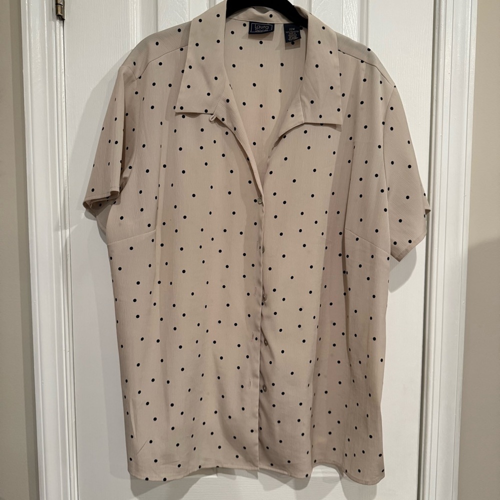 Laura Scott Women Beige Blouse with Black Dots- Short Sleeve- Size 22